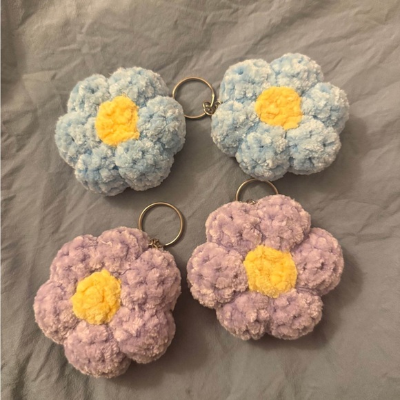Crochet Flower Keychains - Picture 2 of 2
